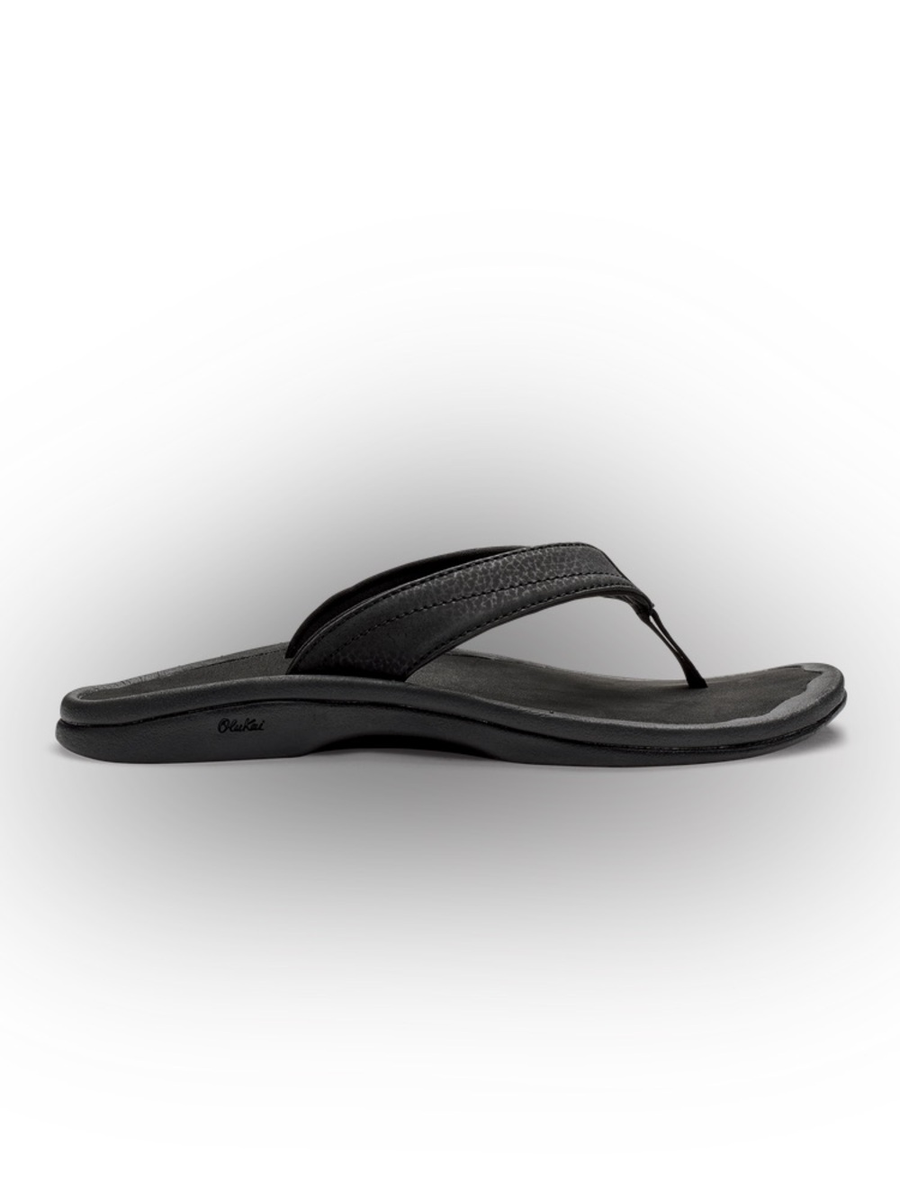 OluKai Women’s Black Ohana Thong Sandal size 8
